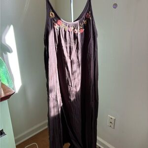 NATURAL LIFE Cosette Embroidered Floral Scoop-Neck Maxi Dress Charcoal M Medium